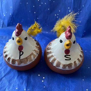 Vintage Enesco Imports Round Fat Pottery Chicken Salt and Pepper shakers made in